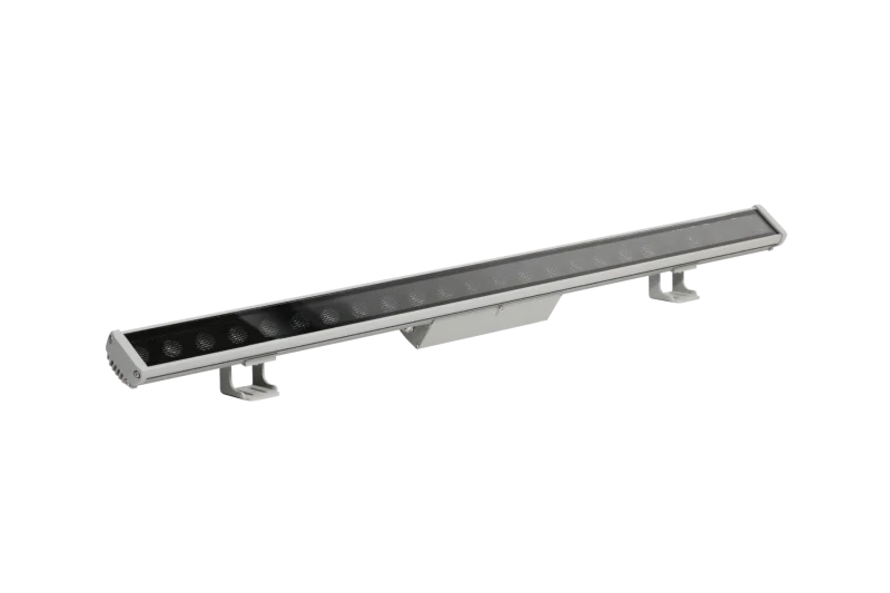 Wide-Bezel Linear Wall Washer