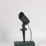 Round Hooded Multi-Lens Spike Light