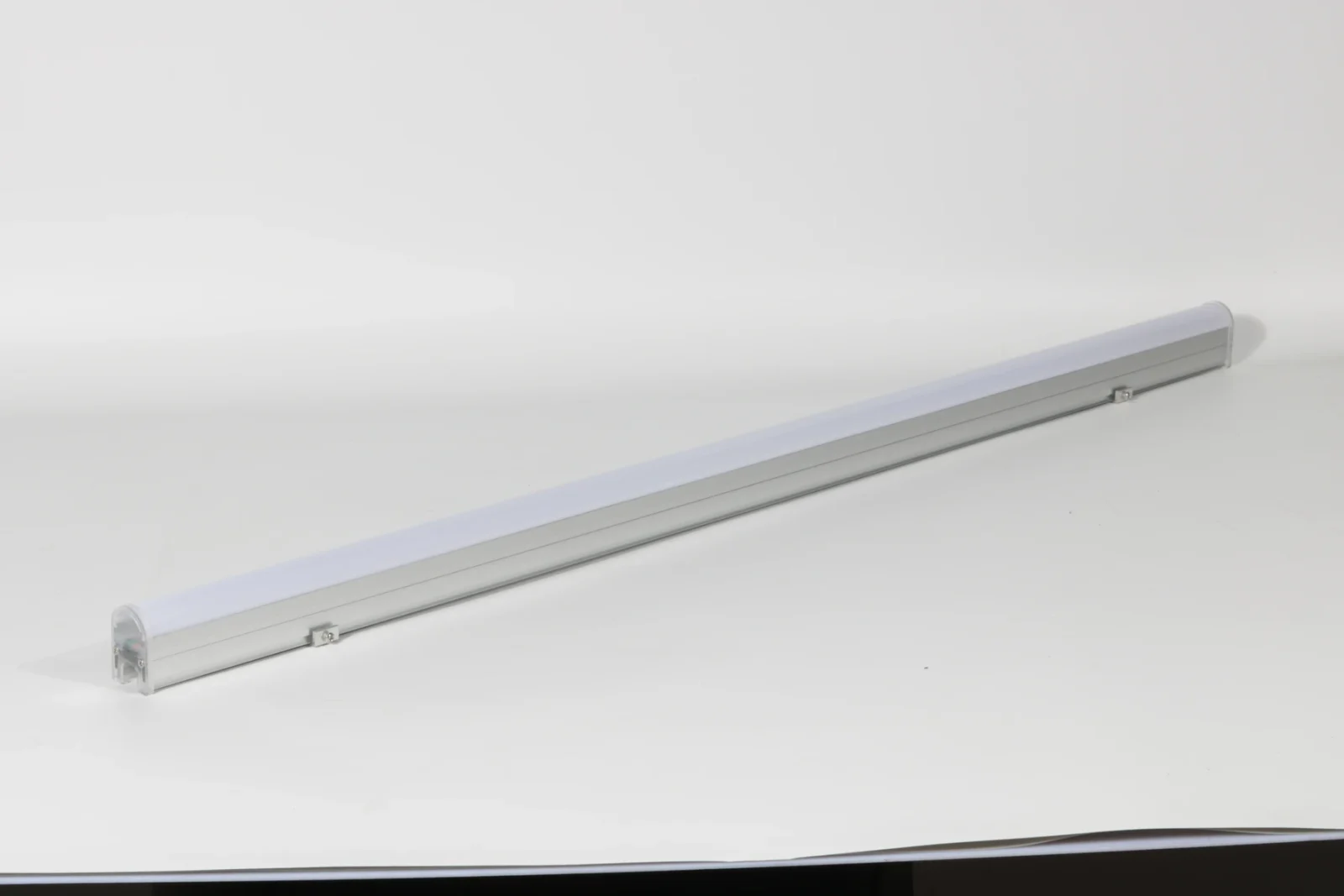 DL2947-D8A14 Linear Light