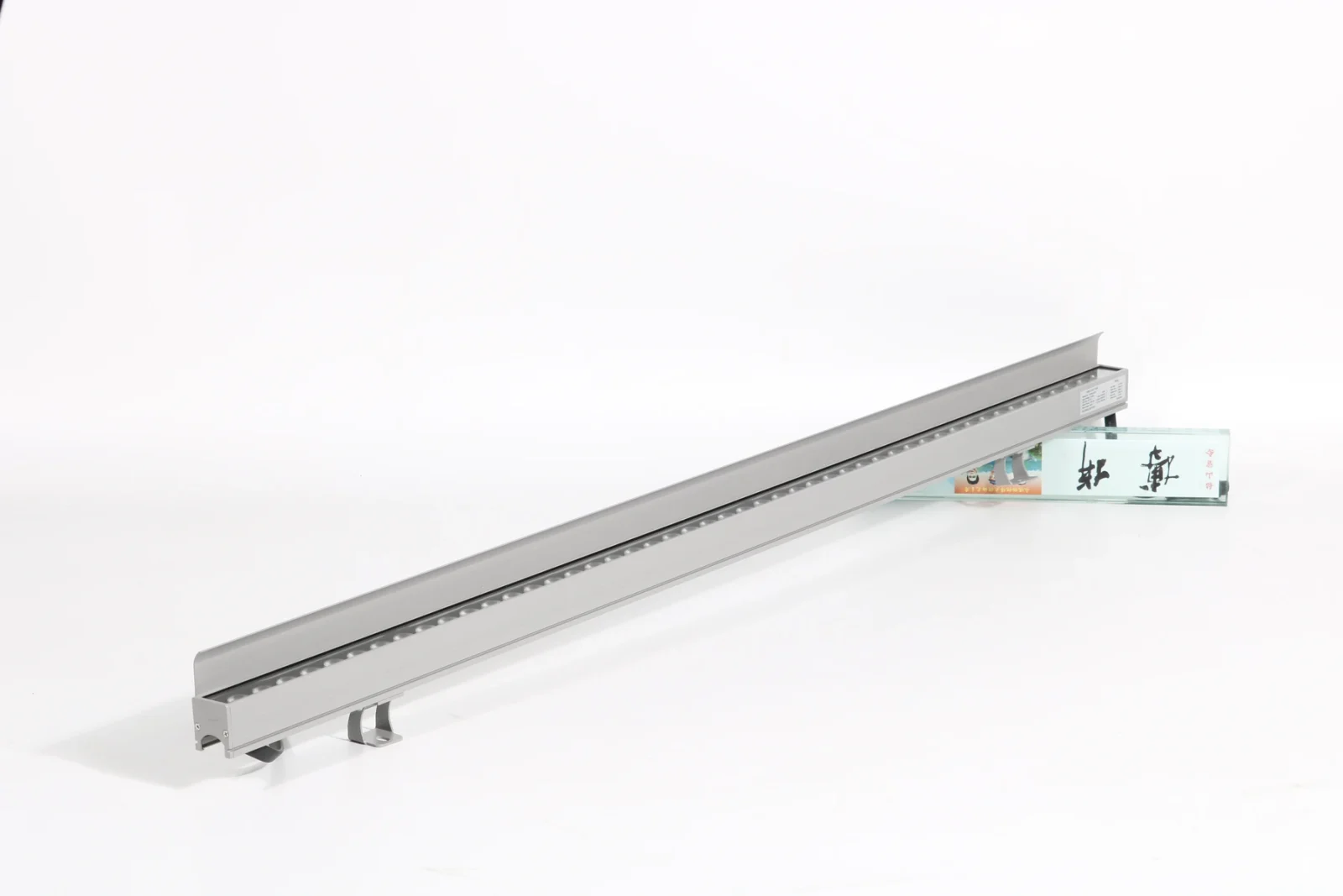 Linear Light with Glare Shield
