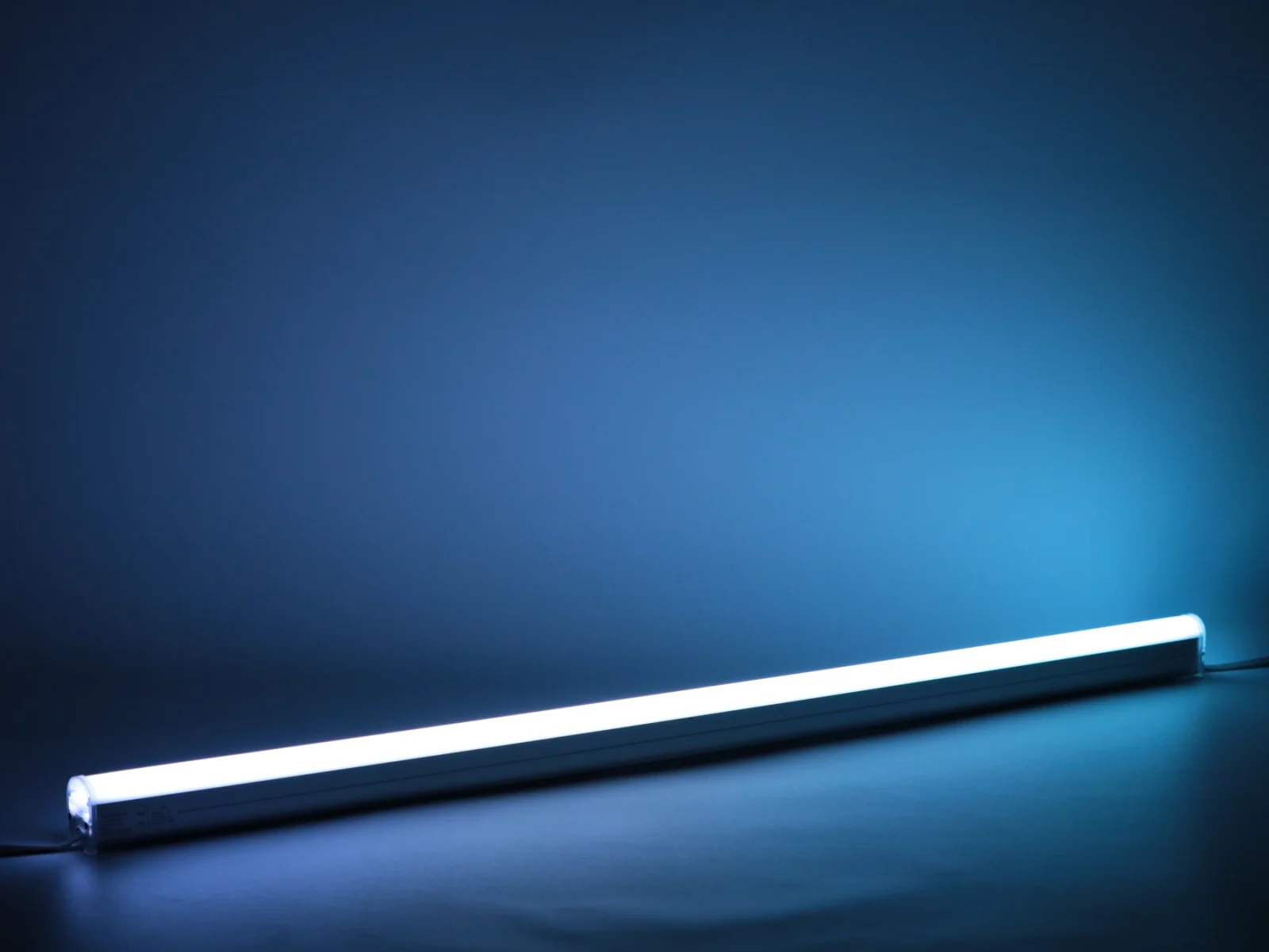 GLT30-D2-P16 Digital LED Tube Light