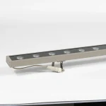Slim-Bezel Linear Wall Washer