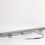 Wide-Bezel Linear Wall Washer