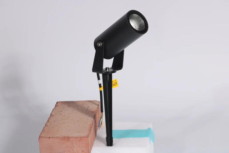 Slim Tubular Spike Spotlight