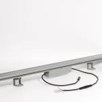 Wide-Bezel Linear Wall Washer